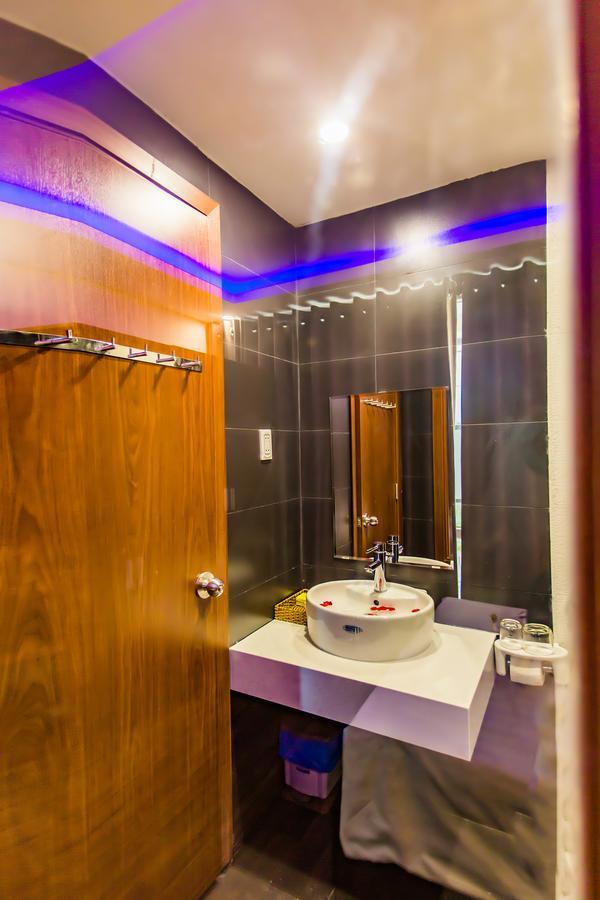 Kien Cuong Hotel Da Nang Buitenkant foto